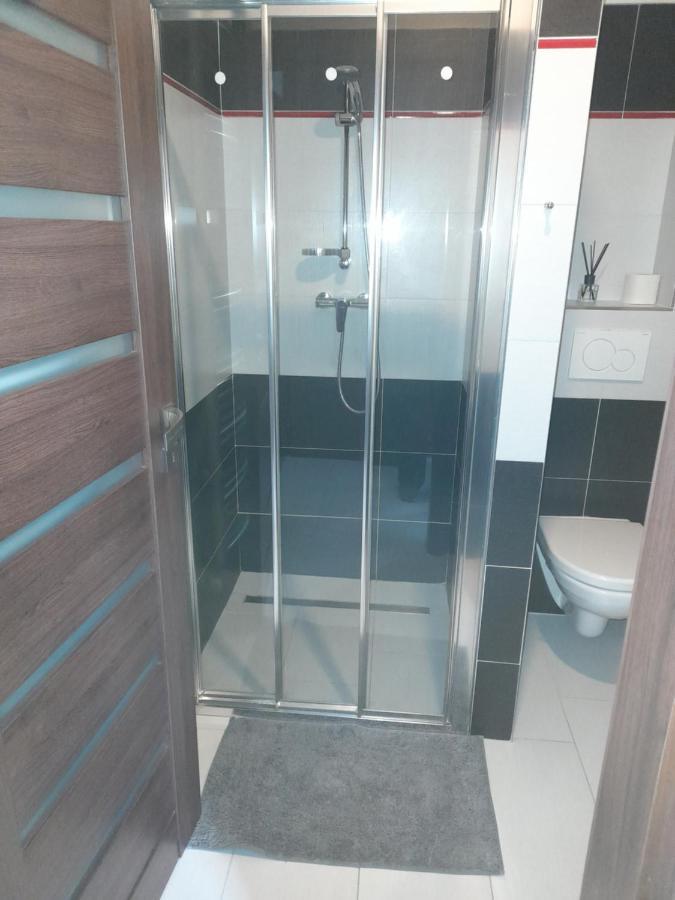Vinoteka "U Kozu" Hotel Nove Mesto nad Metuji Ngoại thất bức ảnh