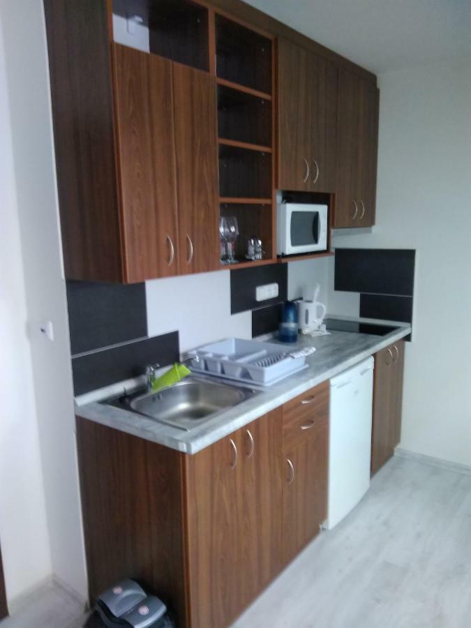 Vinoteka "U Kozu" Hotel Nove Mesto nad Metuji Ngoại thất bức ảnh